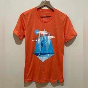 NWOT Wild Tribute Orange with Blue Graphic Ski T-Shirt - Women’s Size XS